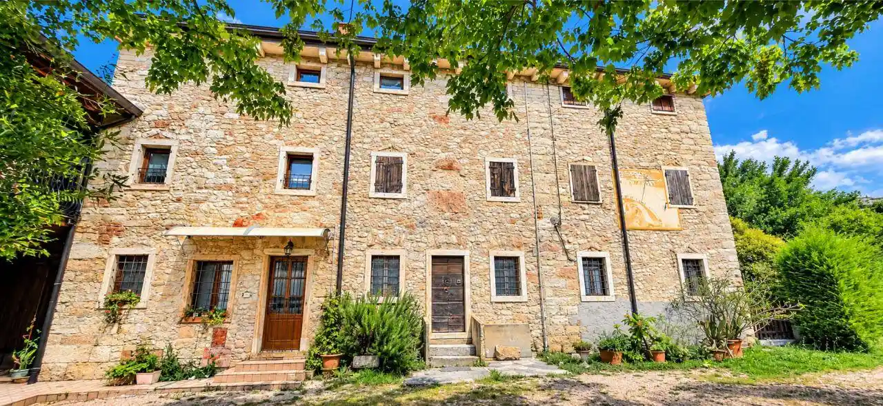 Rustico - Casale in vendita a Grezzana