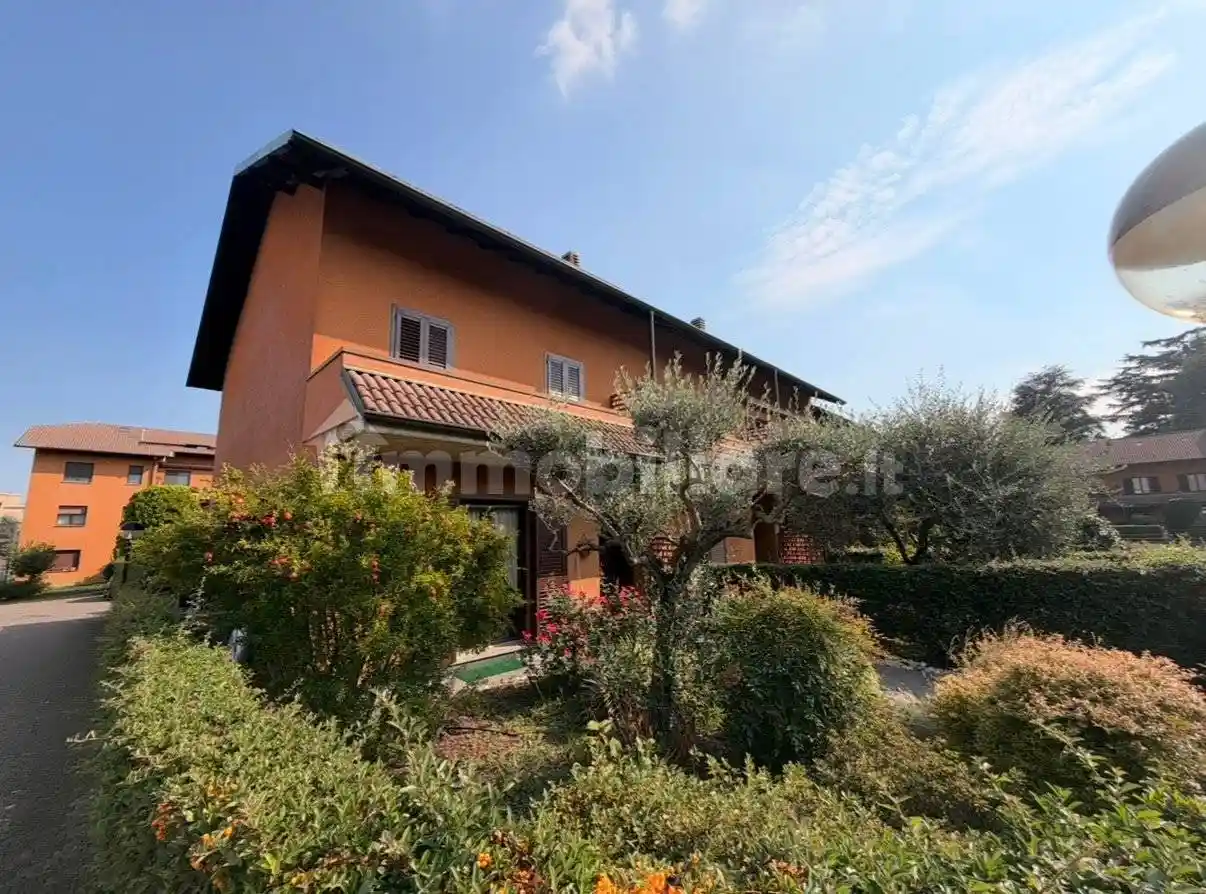 Villetta a schiera in vendita a Cavaria con Premezzo