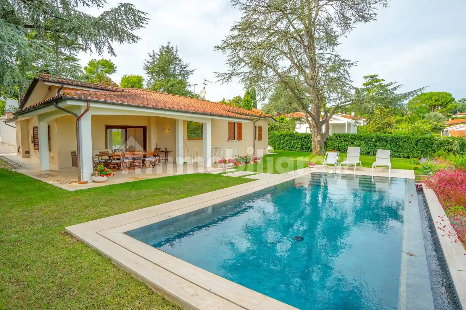 Villa in vendita a Numana