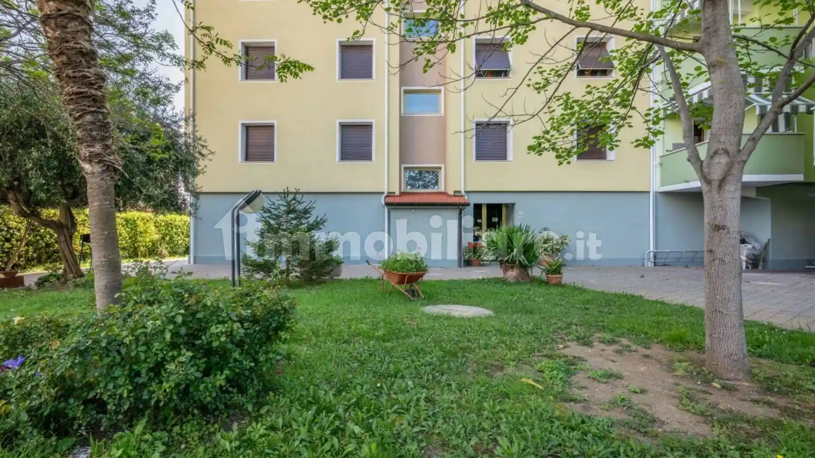 Appartamento in vendita a Rosignano Marittimo