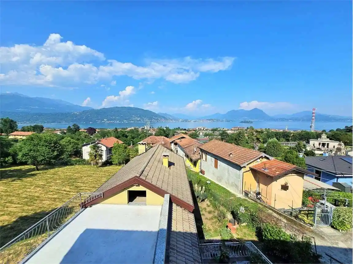 Casa indipendente in vendita a Baveno