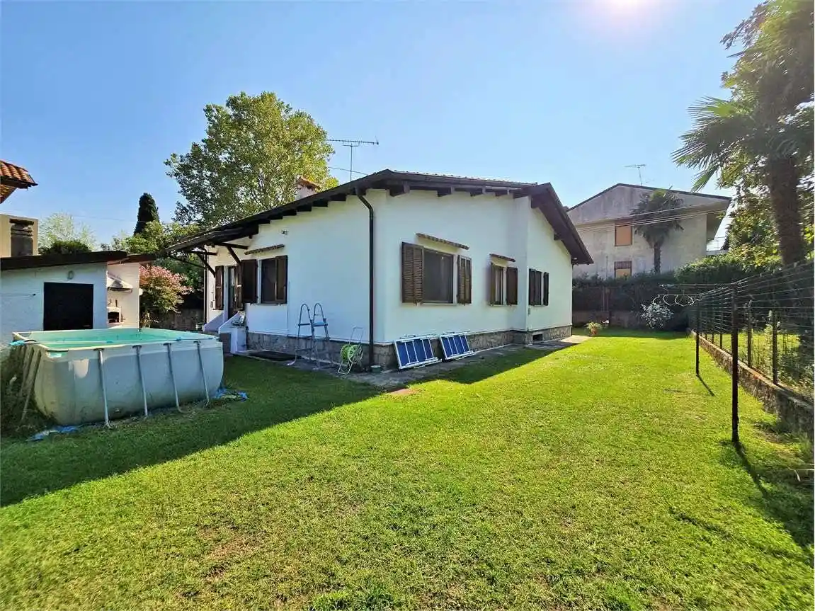 Villa in vendita a Lesa