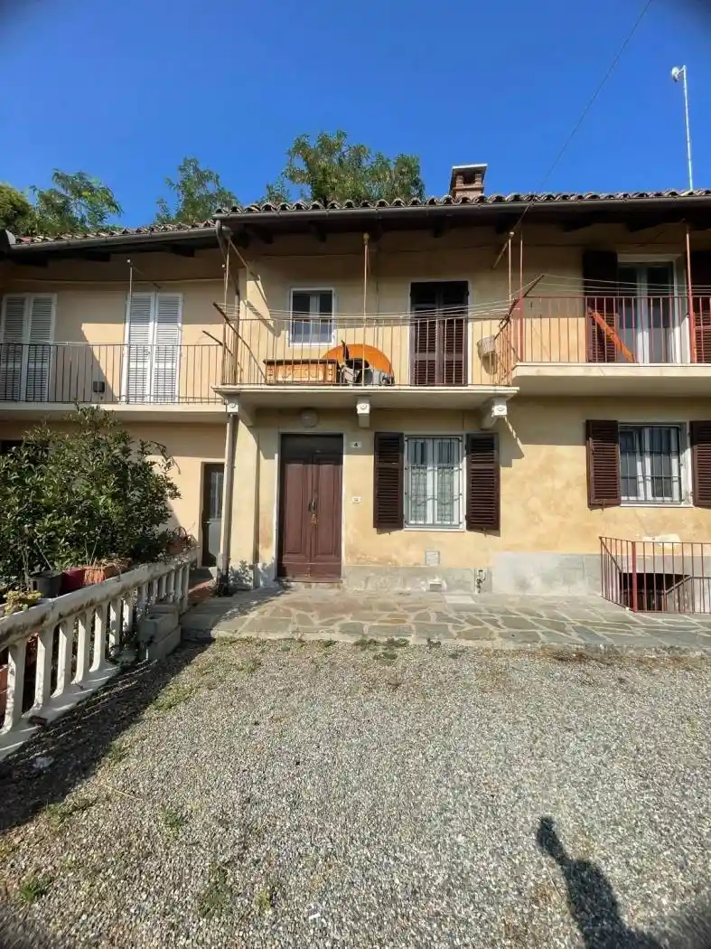 Casa indipendente in affitto a Piovà Massaia