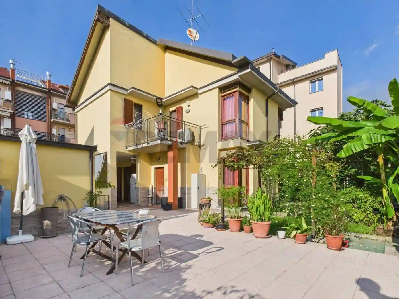 Villa - foto 2