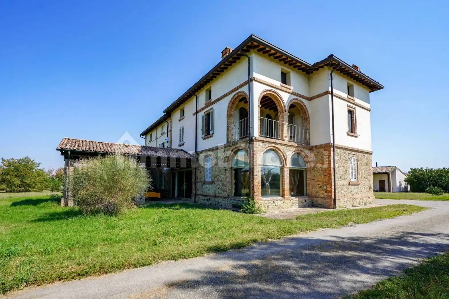 Villa in vendita a Parma