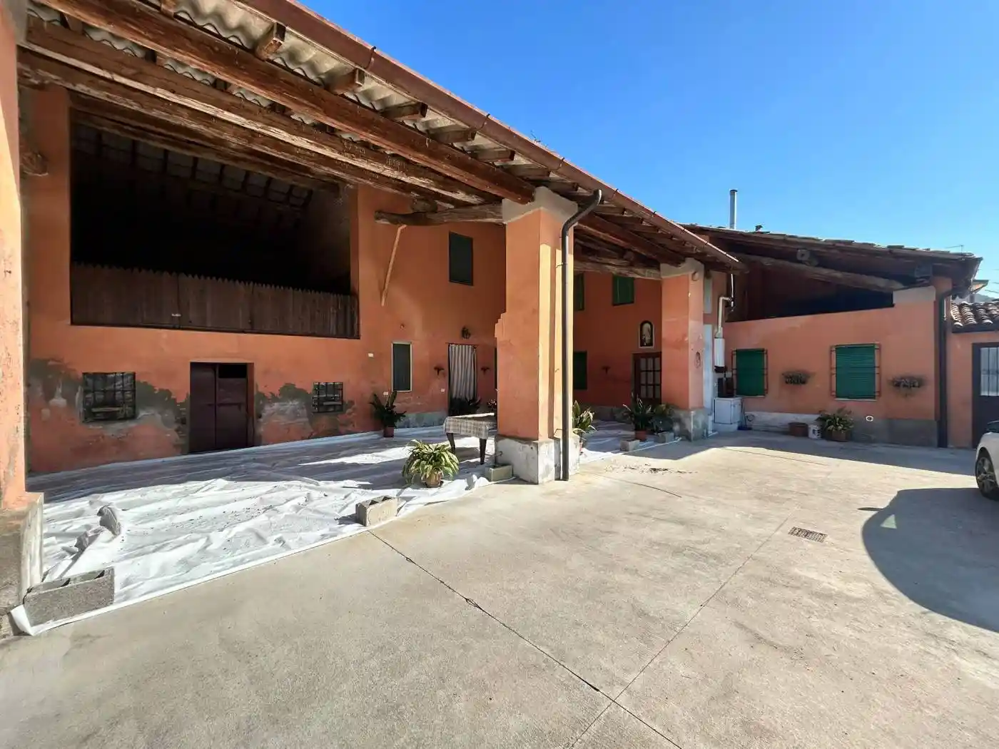 Rustico - Casale in vendita a Montodine