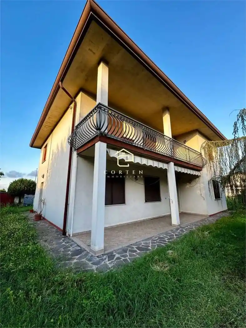 Villa in vendita a Fossò