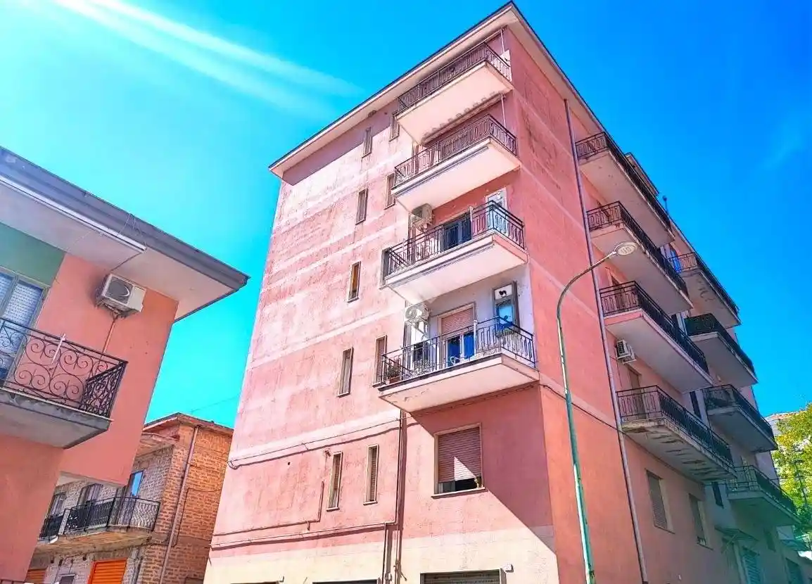 Appartamento in vendita a Montecorvino Rovella