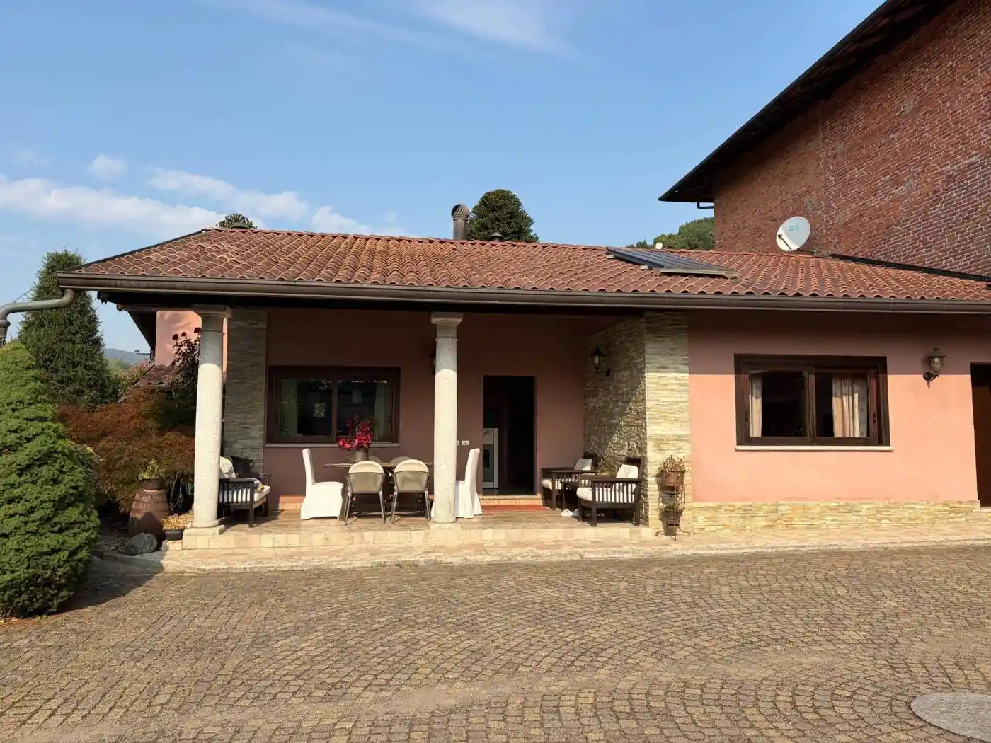 Villa in vendita a Maggiora