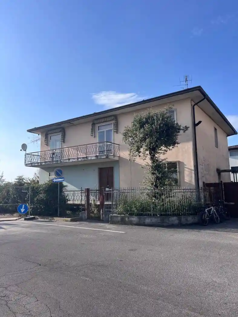 Villa in vendita a Leno