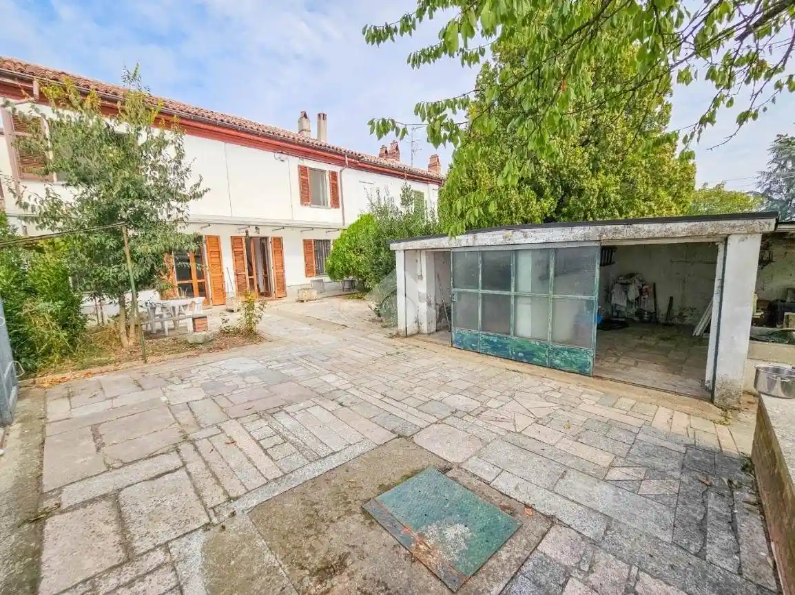 Casa indipendente in vendita a Alessandria