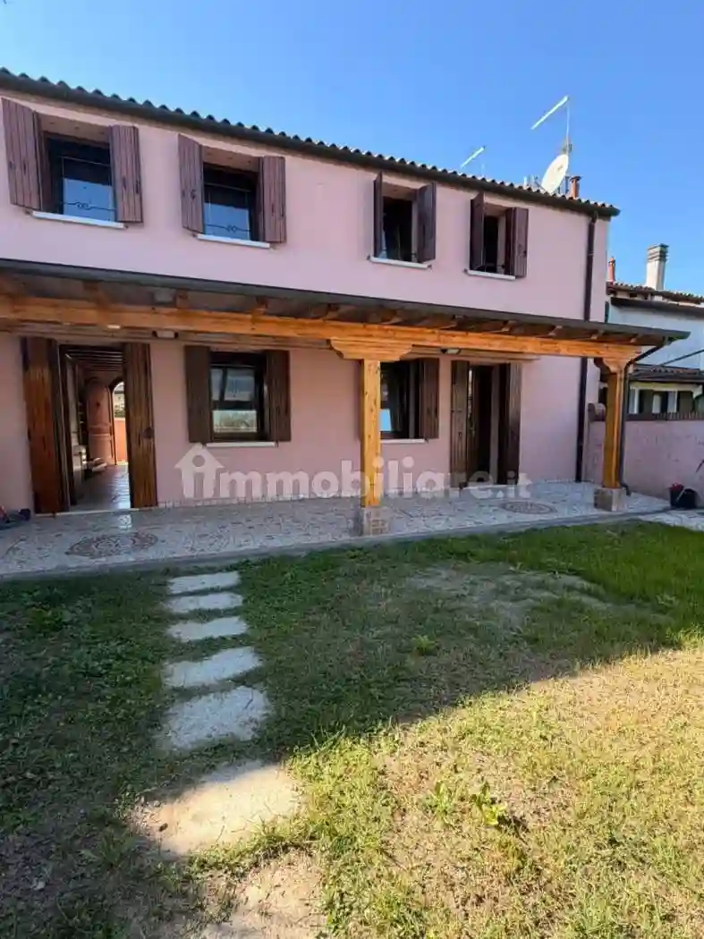 Villetta a schiera - foto 2