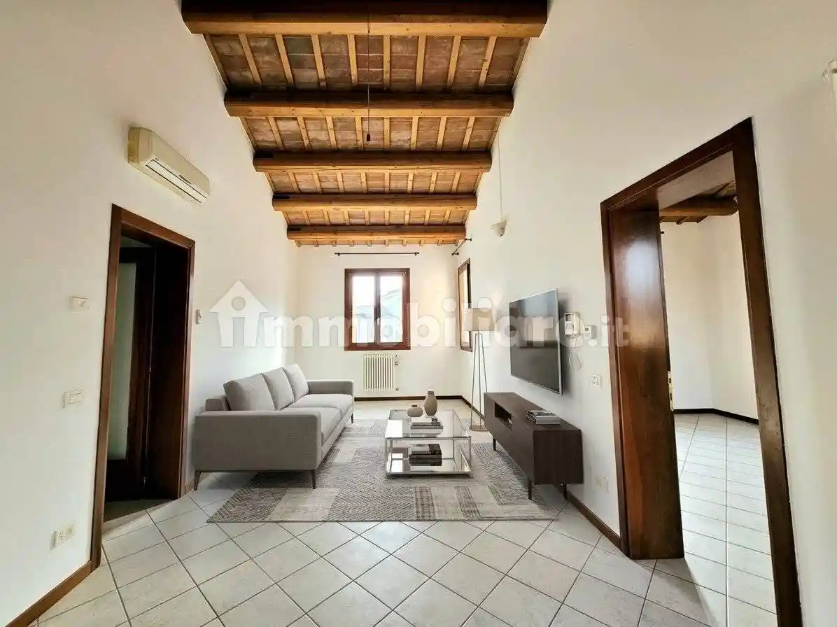 Appartamento in vendita a Villa Estense