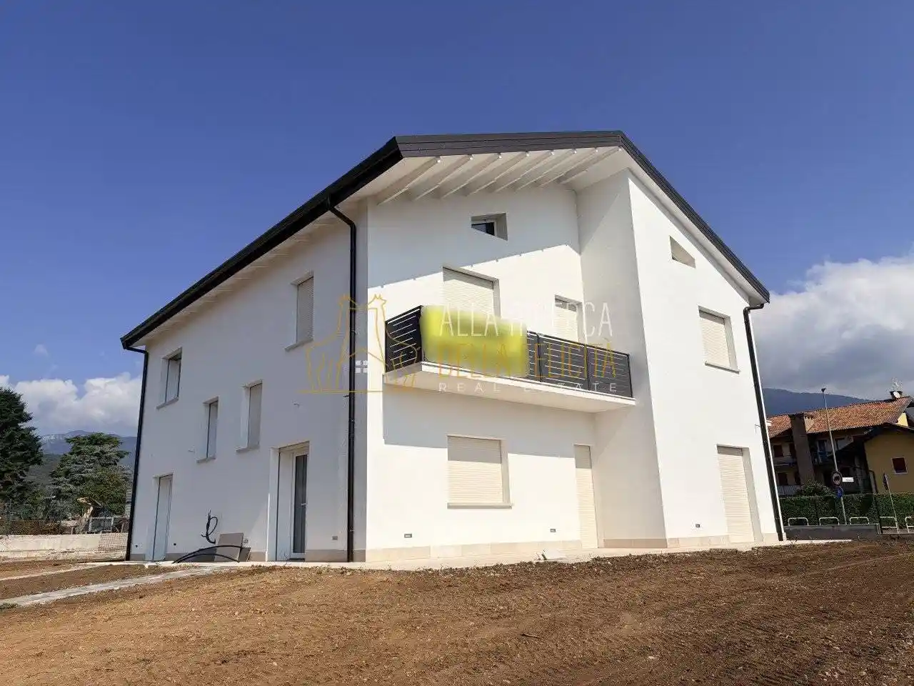 Villa in vendita a Piovene Rocchette