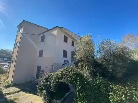 Palazzo - Edificio in vendita a Manciano
