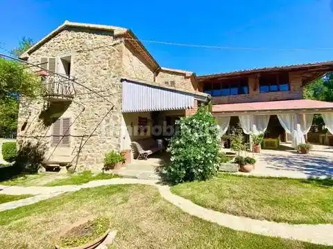 Villa in vendita a Manciano