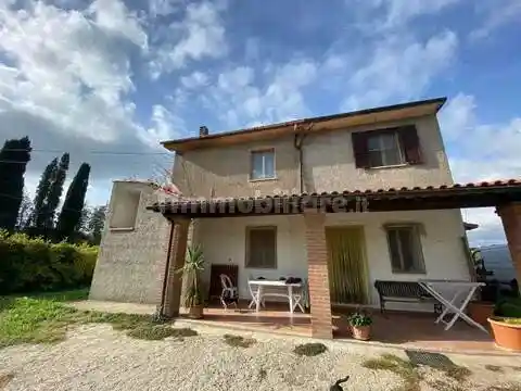 Villa in vendita a Manciano