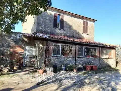 Villa in vendita a Scansano