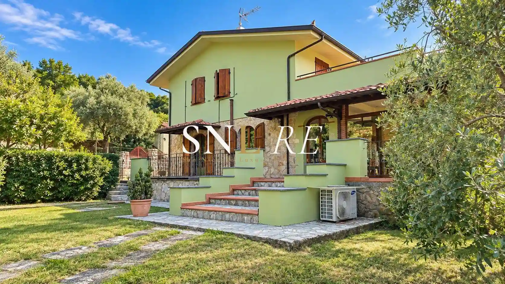 Villa - foto 2
