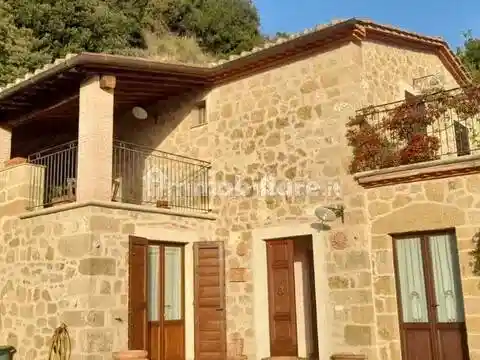 Villa in vendita a Semproniano