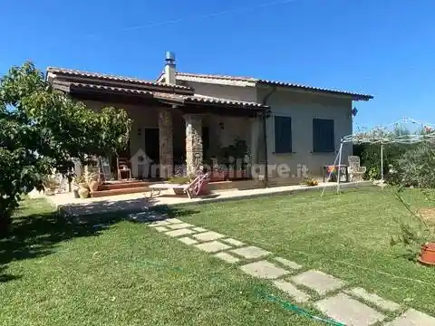 Villa in vendita a Manciano