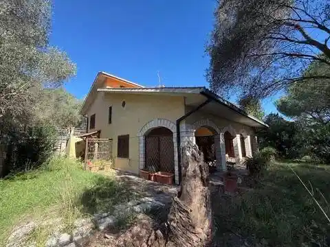 Rustico - Casale in vendita a Manciano