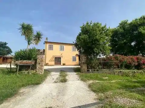 Villa in vendita a Manciano