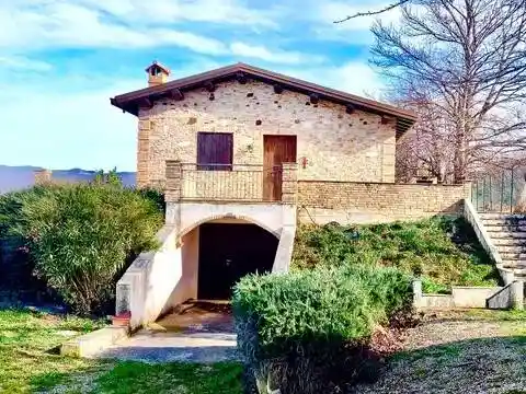 Rustico - Casale in vendita a Semproniano