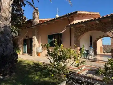 Rustico - Casale in vendita a Manciano