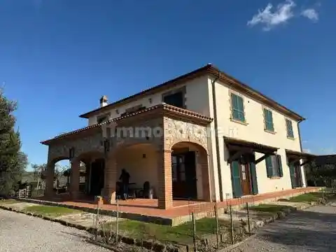 Villa in vendita a Scansano