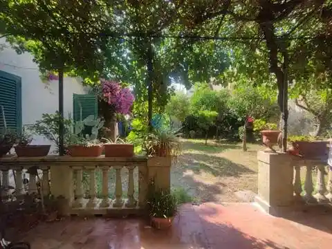 Villa in vendita a Viareggio