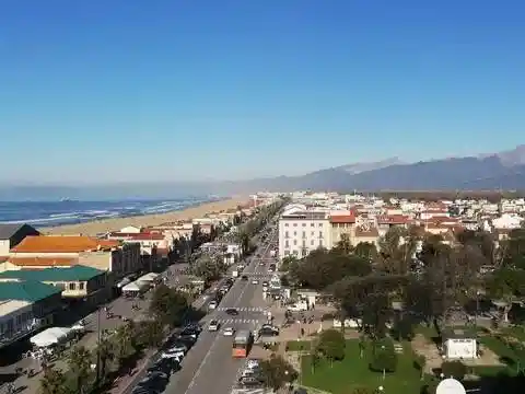 Appartamento in affitto a Viareggio