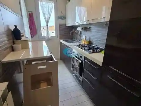 Appartamento in vendita a Viareggio