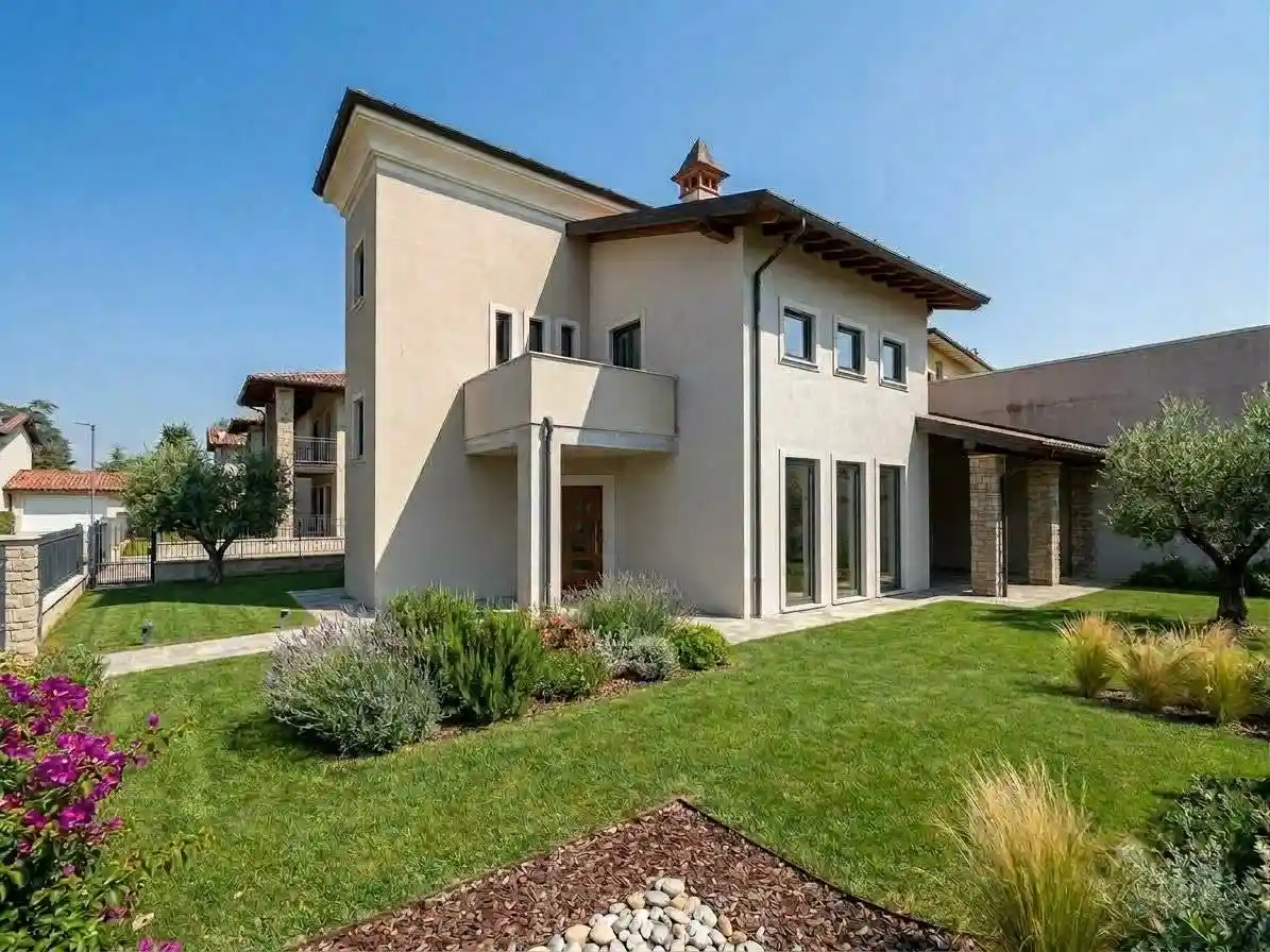 Villa in vendita a Palazzolo sull'Oglio