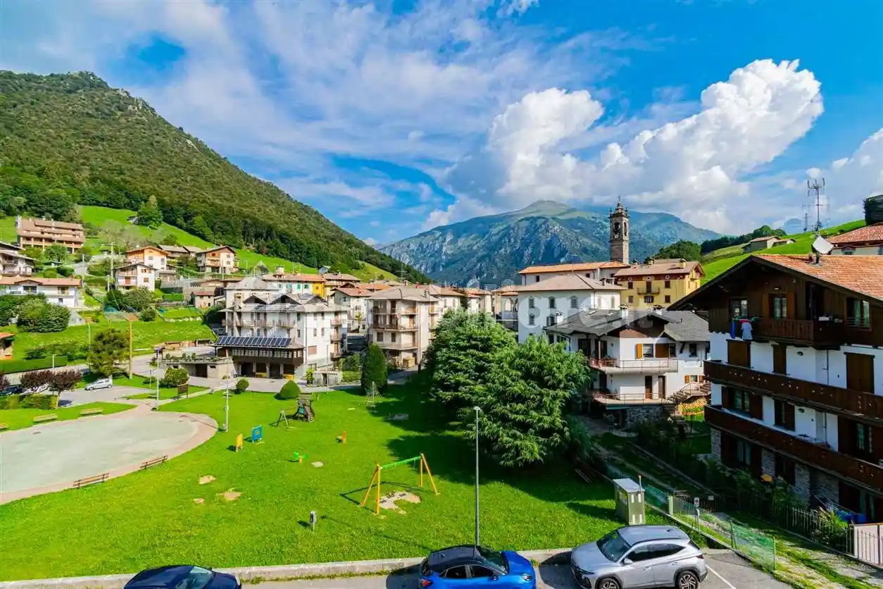 Appartamento in vendita a Serina