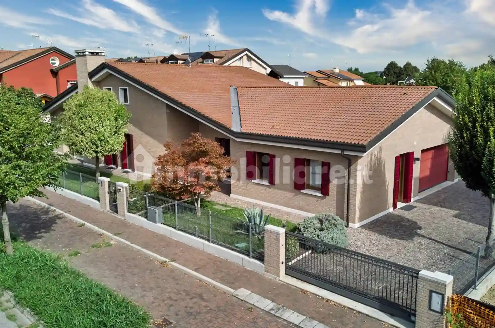 Villa - foto 2