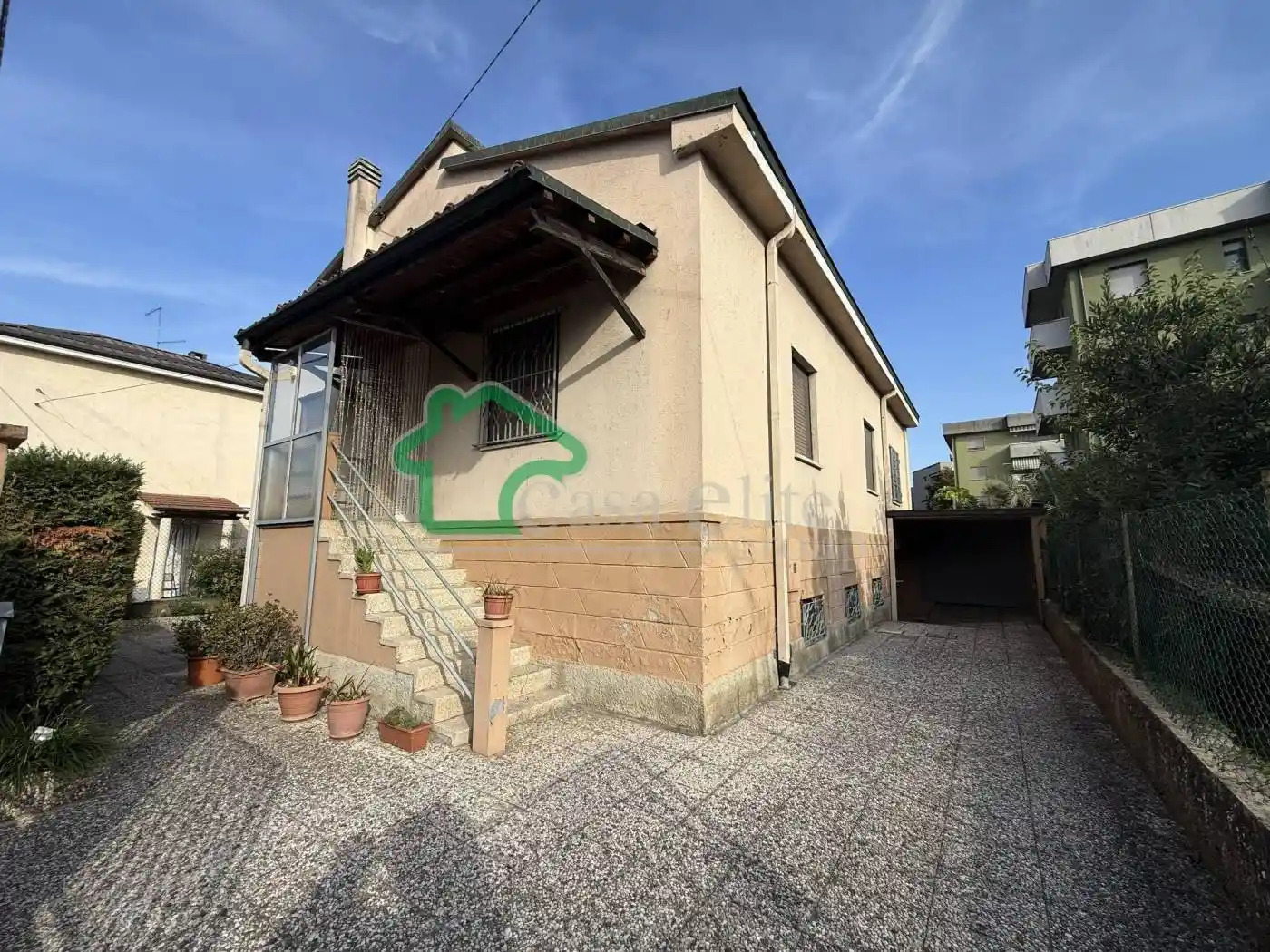 Villa in vendita a Lodi