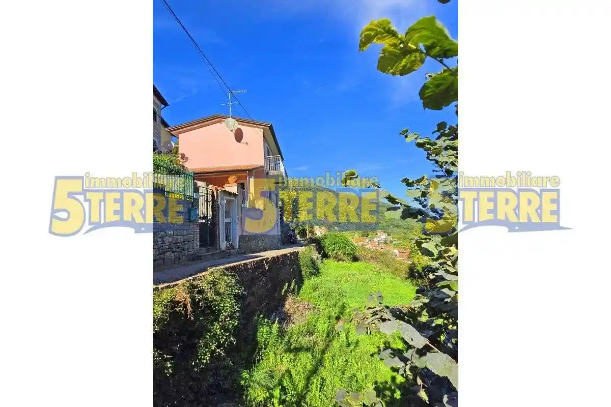 Casa indipendente in vendita a La Spezia