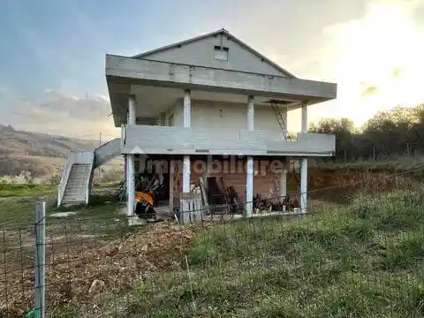 Villa in vendita a Torrevecchia Teatina