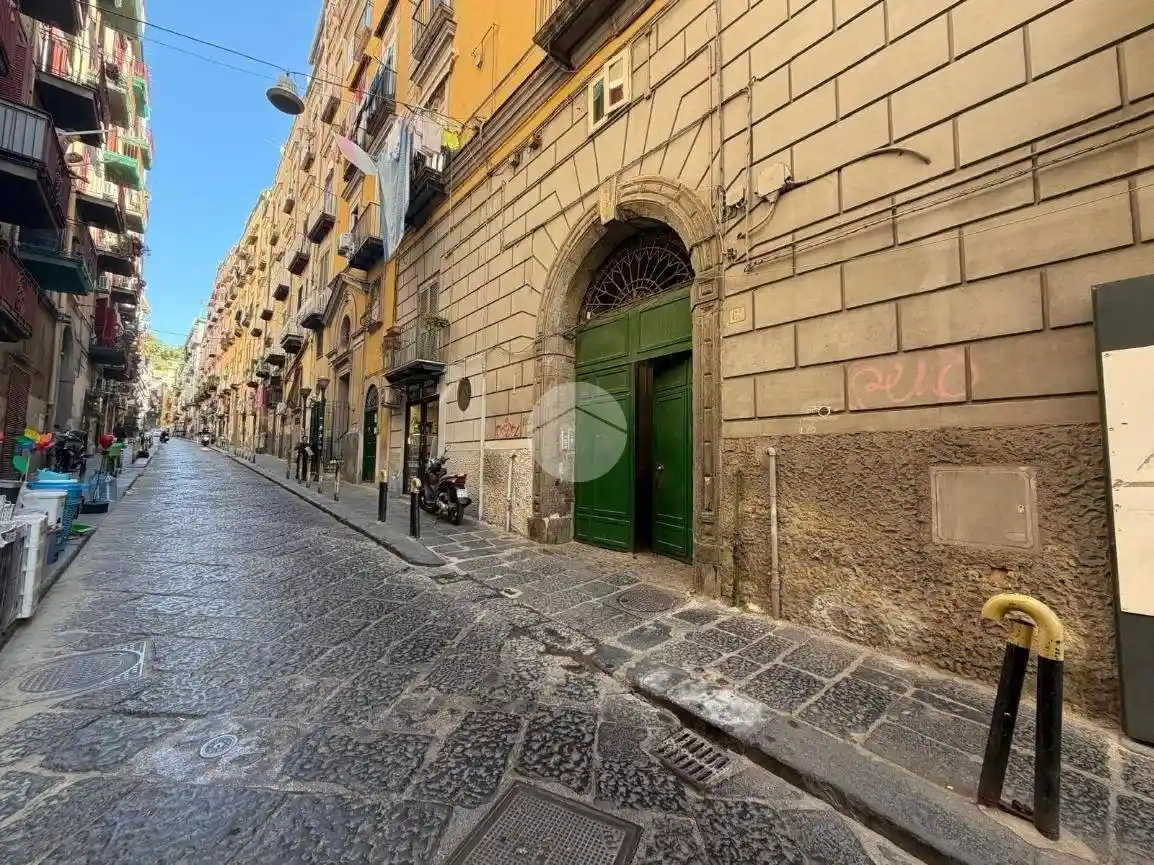 Appartamento in vendita a Napoli
