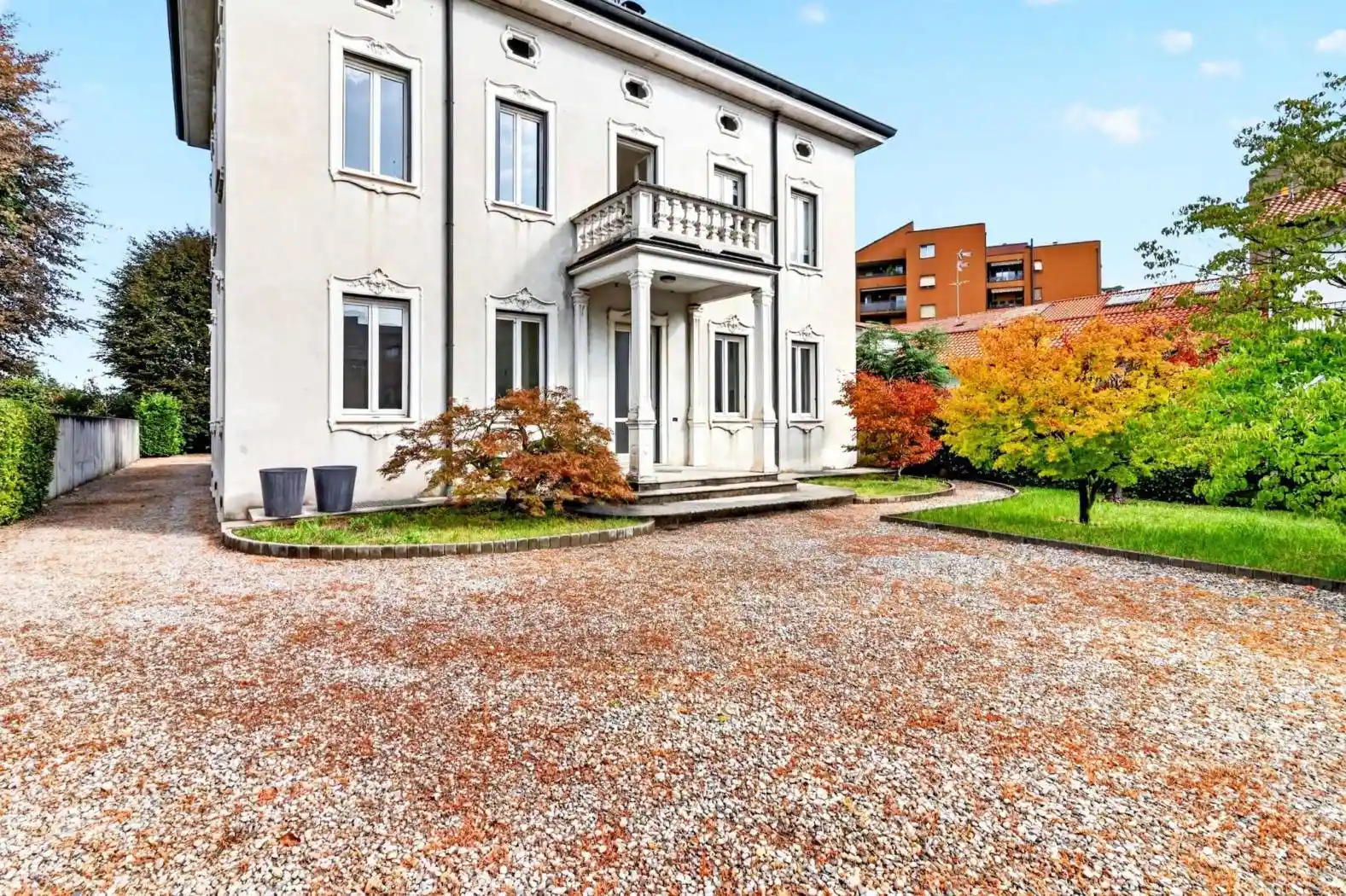 Villa in vendita a Meda