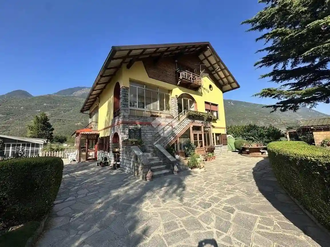 Villa - foto 2