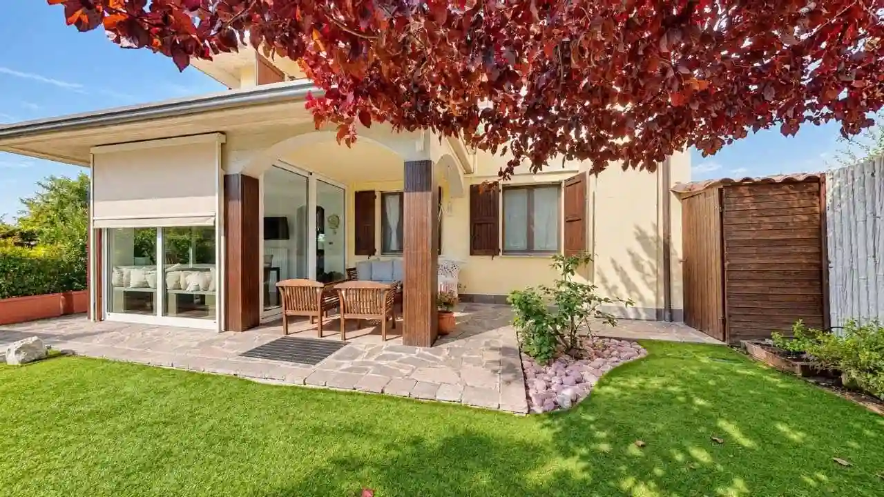 Villa - foto 2
