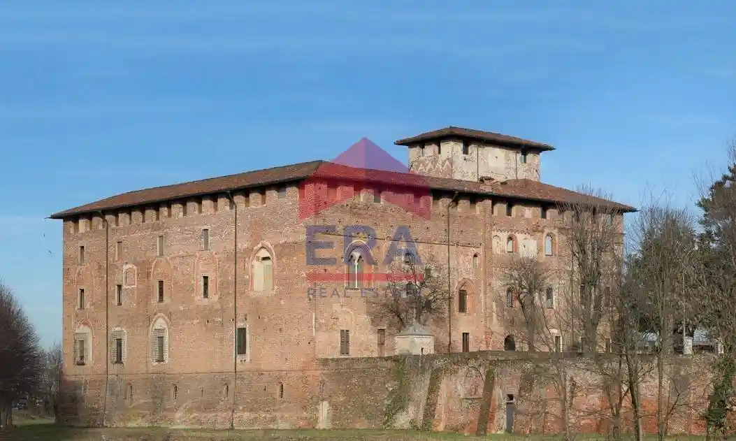 Palazzo - Edificio in vendita a Lacchiarella