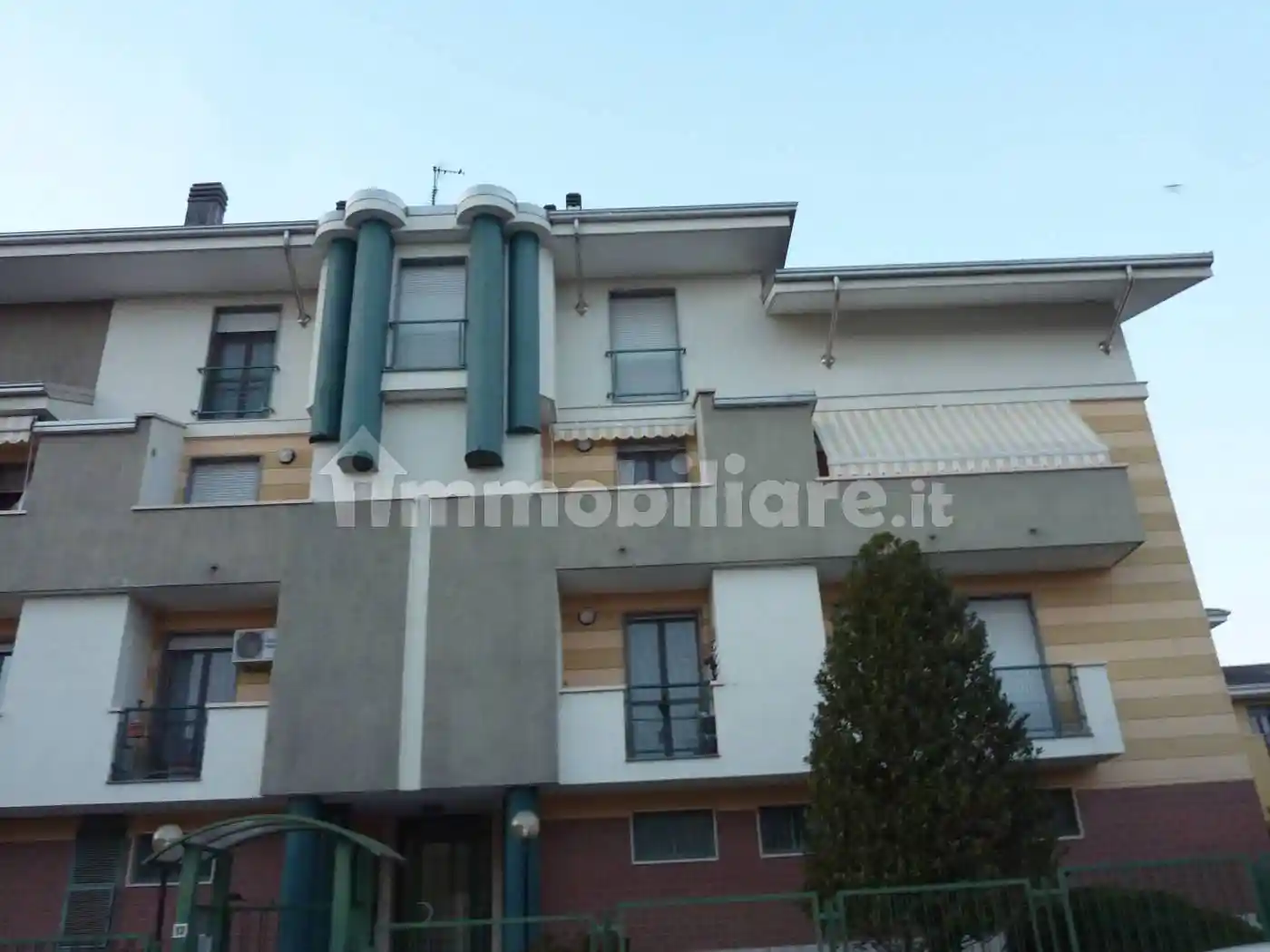 Appartamento in affitto a Novara