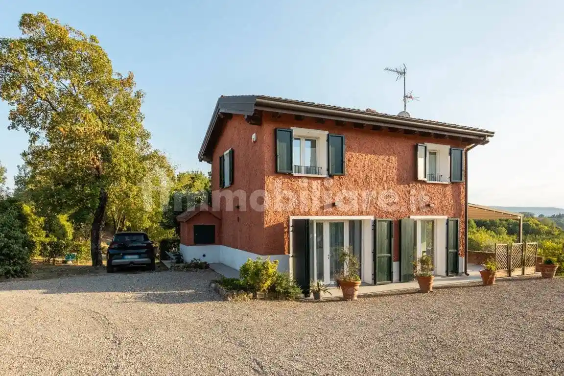 Villa in vendita a Valsamoggia