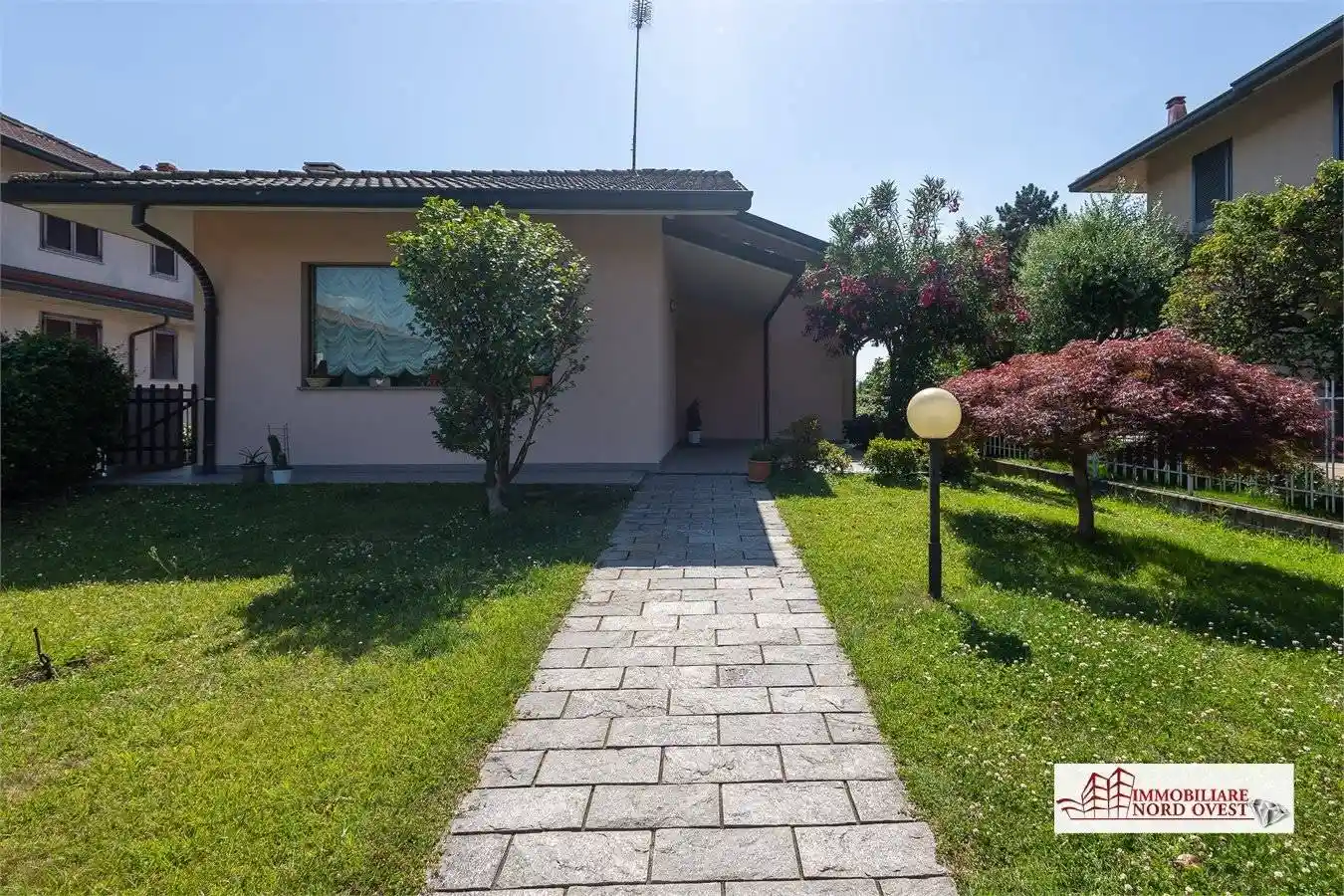 Villa in vendita a Cornaredo