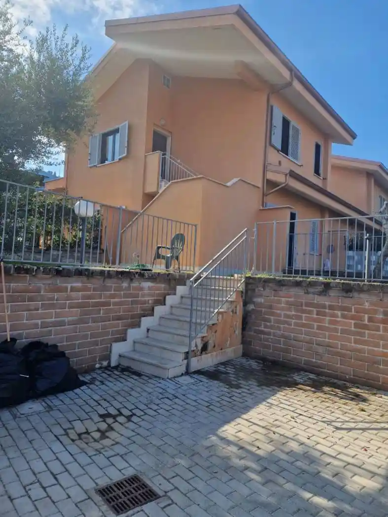 Appartamento in vendita a Rocca di Papa