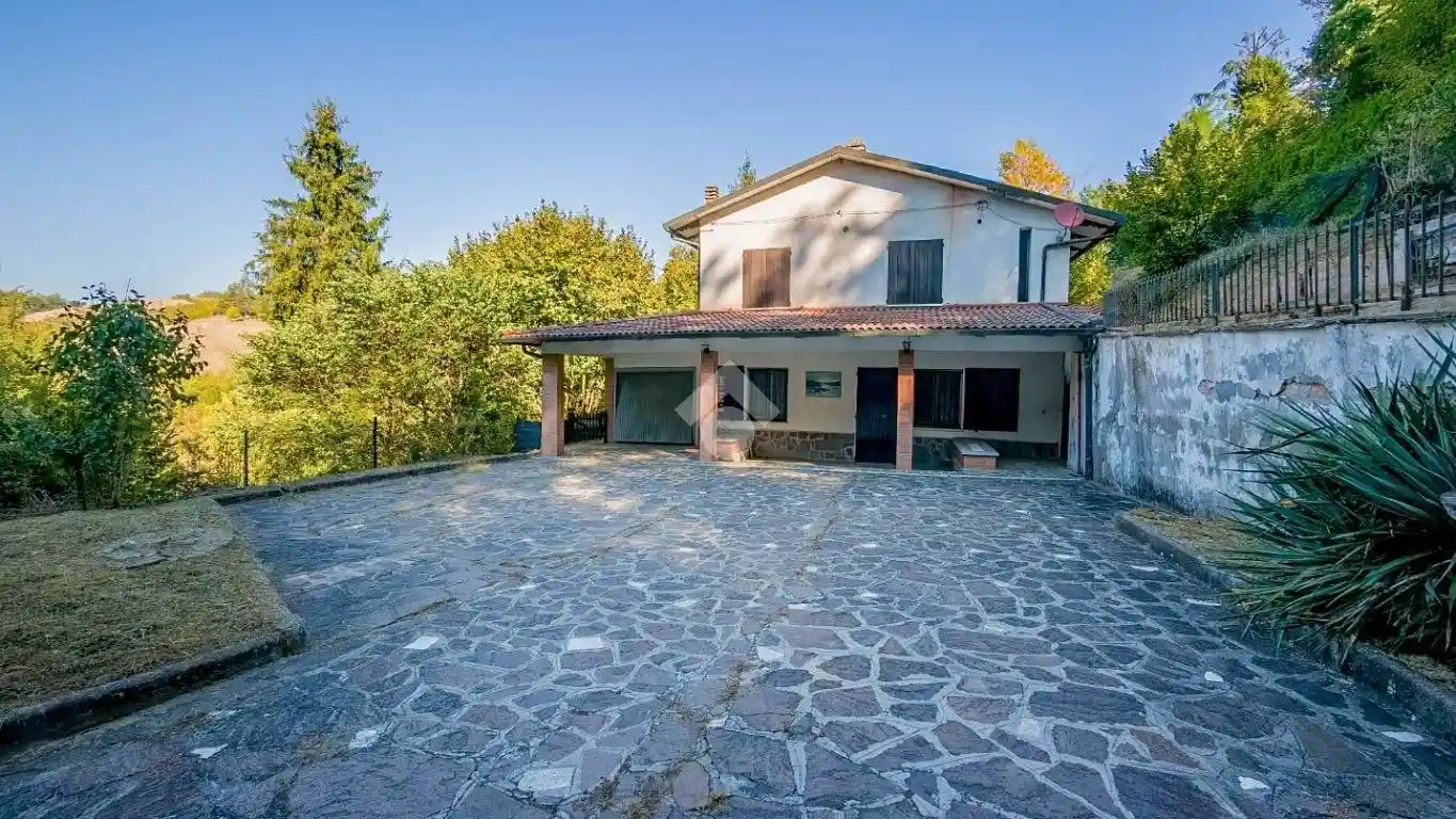 Villa in vendita a Monte San Pietro