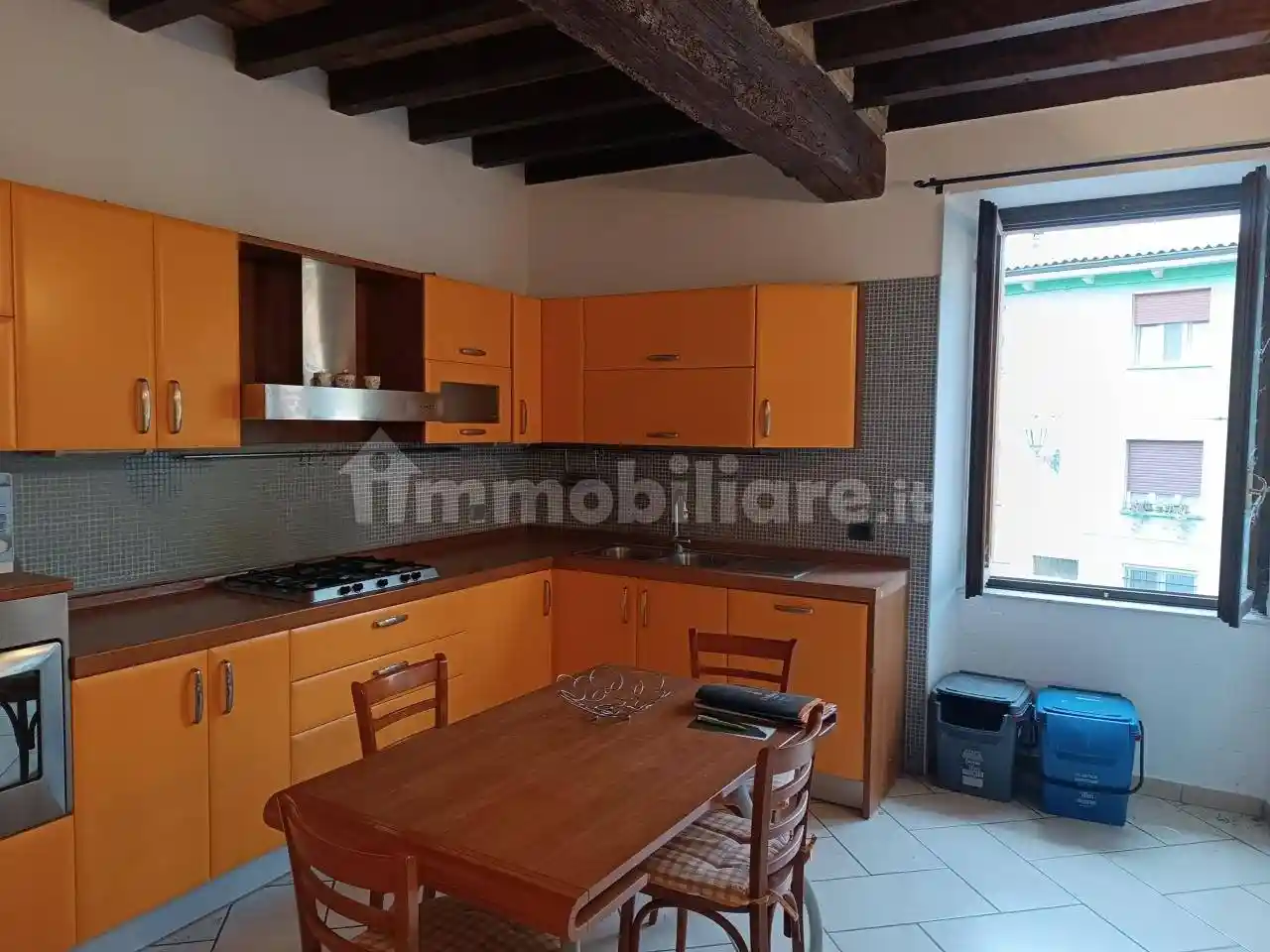 Appartamento in vendita a Piacenza